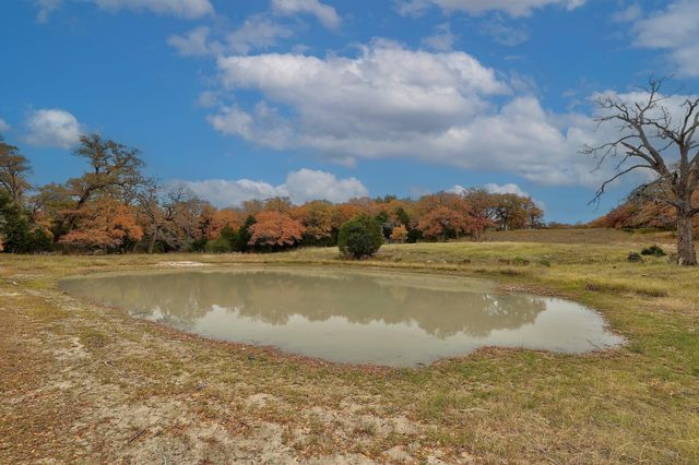 1563 County Road 312 RD, Thrall, TX 76578