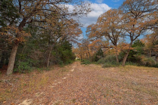 1563 County Road 312 RD, Thrall, TX 76578