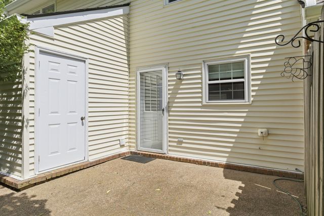 219 Brattlesboro Pl, Nashville, TN 37204