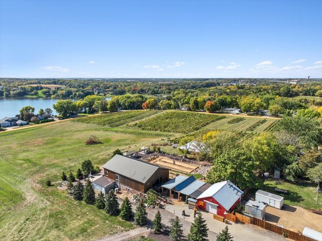 916 Foxglove Terrace, Waconia, MN 55387