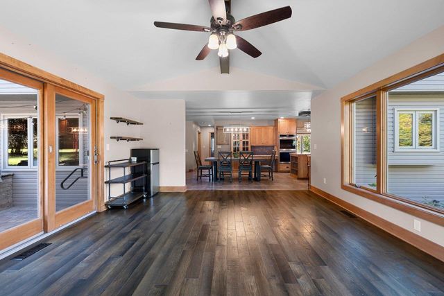 4072 HACKBERRY COURT, Green Bay, WI 54311