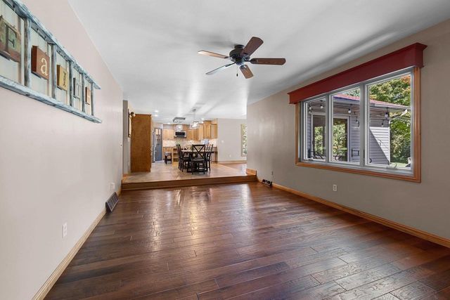 4072 HACKBERRY COURT, Green Bay, WI 54311