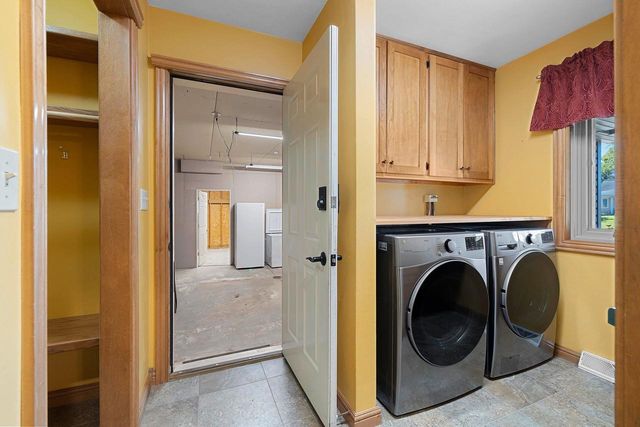 4072 HACKBERRY COURT, Green Bay, WI 54311