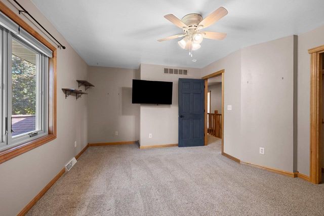 4072 HACKBERRY COURT, Green Bay, WI 54311