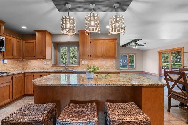 4072 HACKBERRY COURT, Green Bay, WI 54311