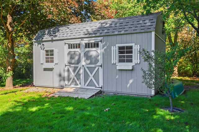 4072 HACKBERRY COURT, Green Bay, WI 54311