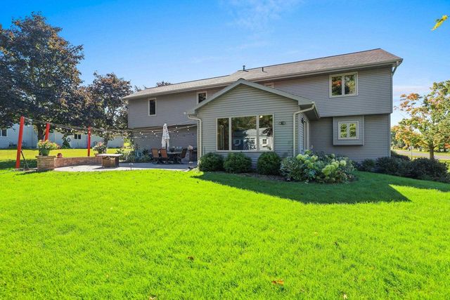 4072 HACKBERRY COURT, Green Bay, WI 54311