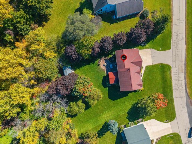 4072 HACKBERRY COURT, Green Bay, WI 54311