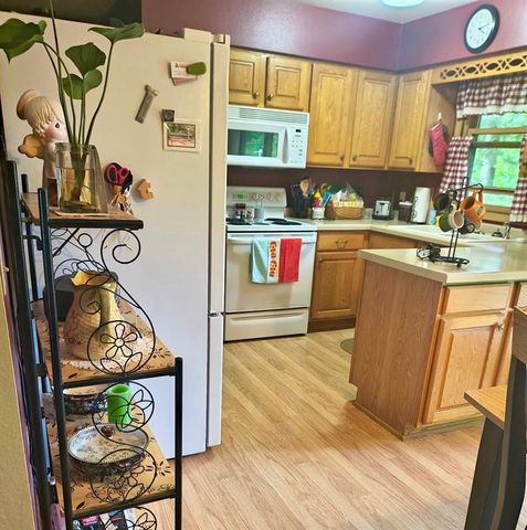 3464 Potter Road, Eau Claire, WI 54703