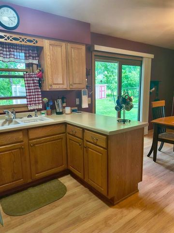 3464 Potter Road, Eau Claire, WI 54703