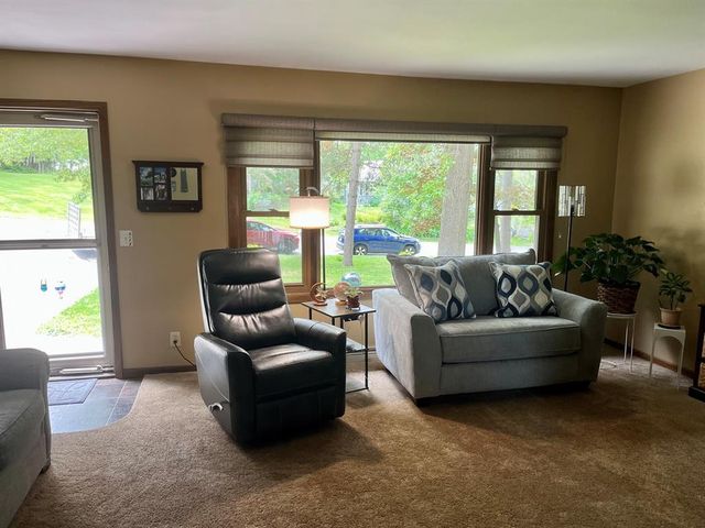 3464 Potter Road, Eau Claire, WI 54703