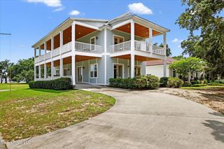 631 2nd Street, Gulfport, MS 39501