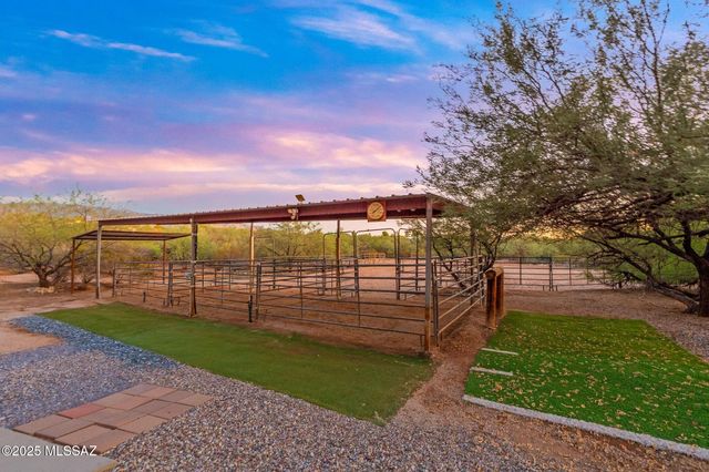 2330 N Bonanza Avenue, Tucson, AZ 85749