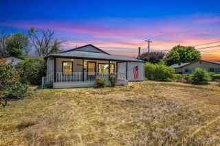 1220 N 6th E, Mountain Home, ID 83647