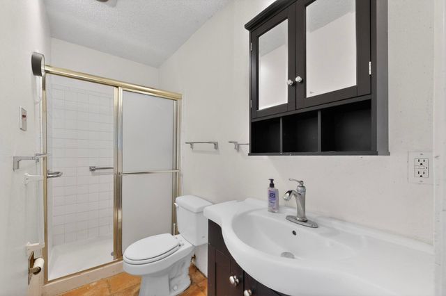 151 Calle Ojo Feliz J, Santa Fe, NM 87505