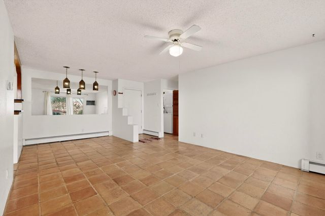 151 Calle Ojo Feliz J, Santa Fe, NM 87505