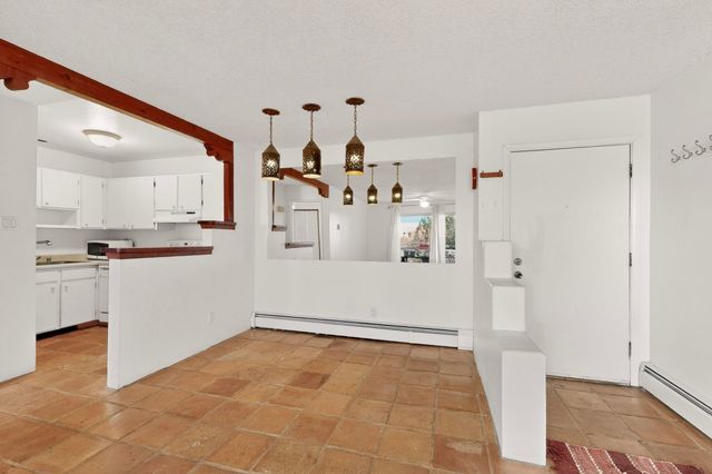 151 Calle Ojo Feliz J, Santa Fe, NM 87505