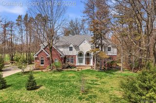 4148 Queensland Way, Putnam Township, MI 48169