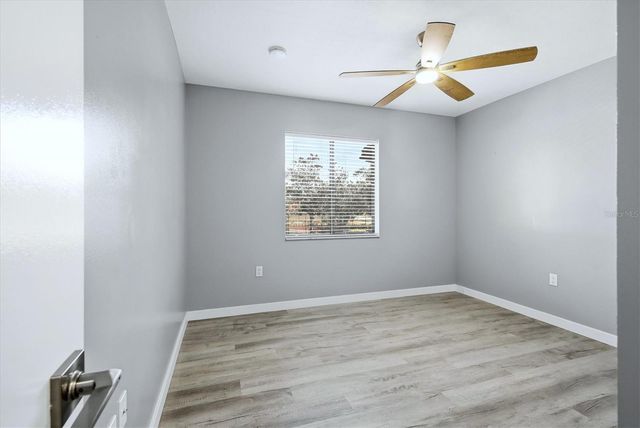 5651 GARDENS DRIVE 5651, Sarasota, FL 34243