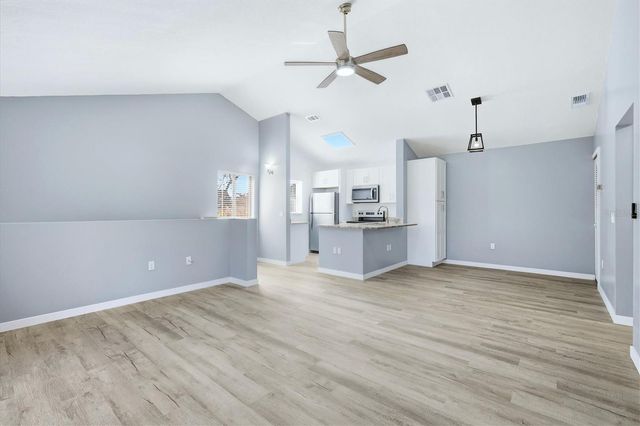 5651 GARDENS DRIVE 5651, Sarasota, FL 34243