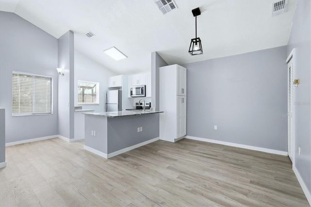 5651 GARDENS DRIVE 5651, Sarasota, FL 34243