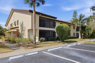 5651 GARDENS DRIVE 5651, Sarasota, FL 34243