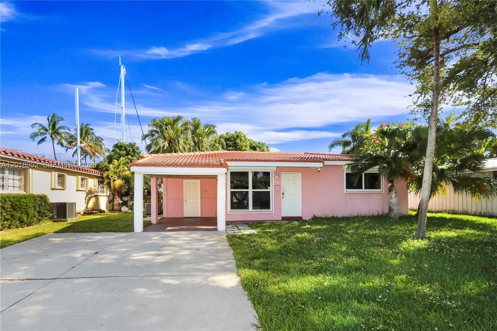 917 Mandarin Isle, Fort Lauderdale, FL 33315
