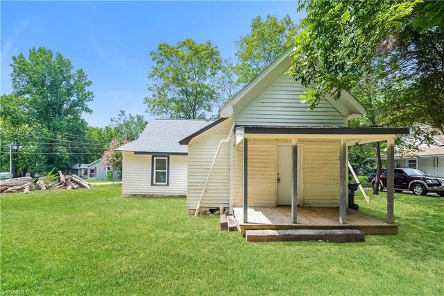 521 E 1st Street, Lexington, NC 27292