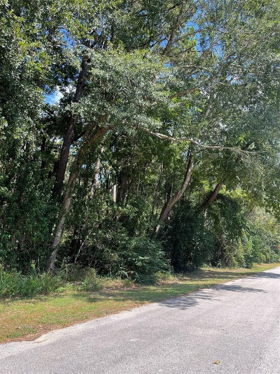 1611 Athens Dr, Roman Forest, TX 77357