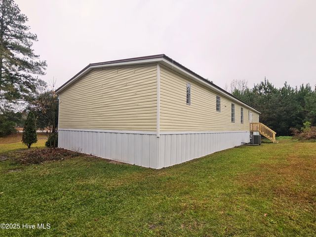 97 Lacewell Street, Riegelwood, NC 28456
