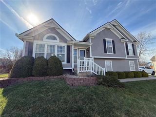 1016 NE Depot Drive, Lee's Summit, MO 64086