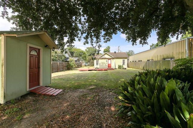 1708 Hodges Street, Lake Charles, LA 70601