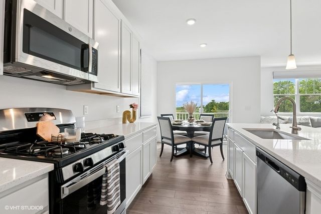 540 Comstock Road, South Elgin, IL 60177