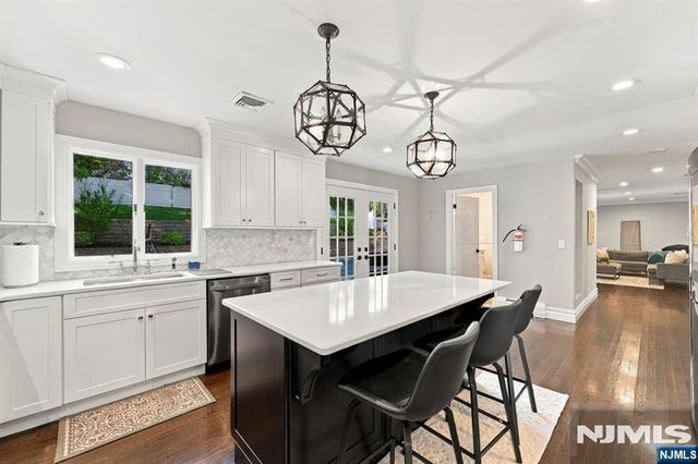 2 Wortendyke Avenue, Emerson, NJ 07630