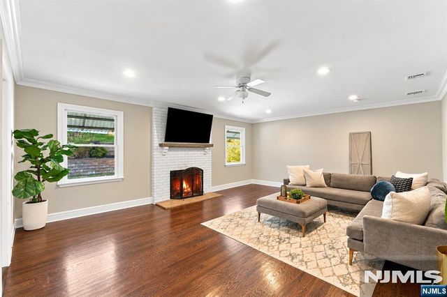 2 Wortendyke Avenue, Emerson, NJ 07630
