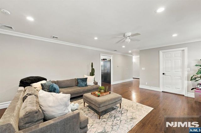 2 Wortendyke Avenue, Emerson, NJ 07630