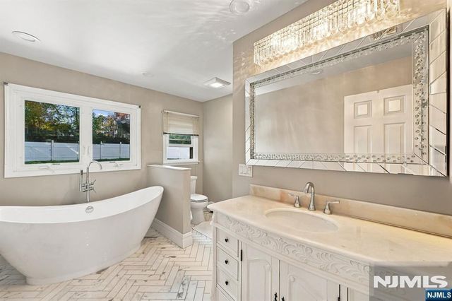 2 Wortendyke Avenue, Emerson, NJ 07630