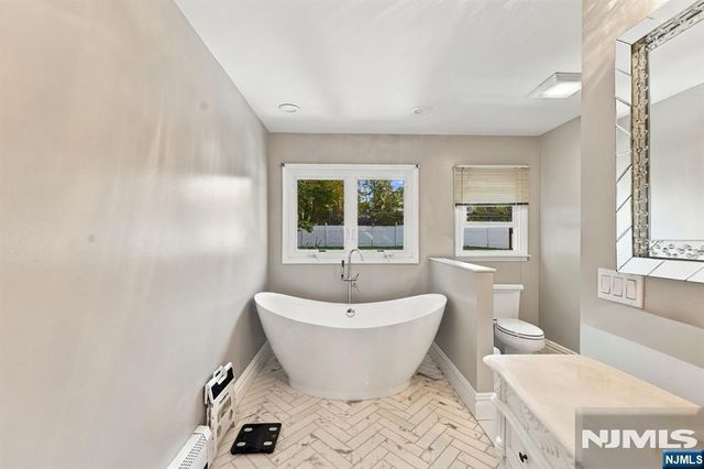 2 Wortendyke Avenue, Emerson, NJ 07630