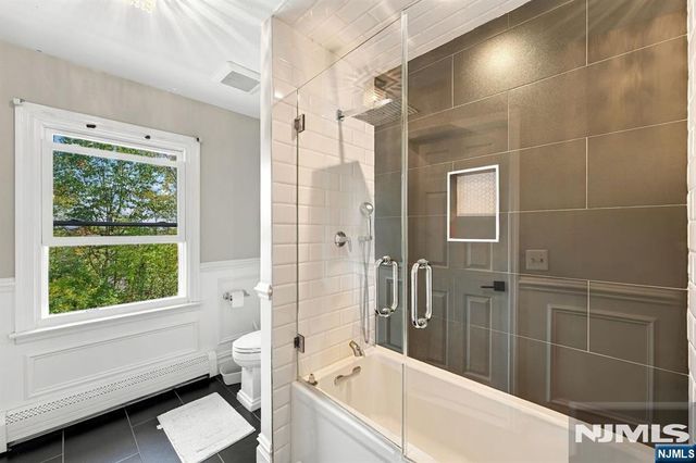 2 Wortendyke Avenue, Emerson, NJ 07630