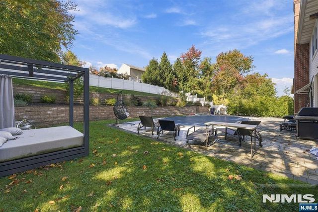 2 Wortendyke Avenue, Emerson, NJ 07630