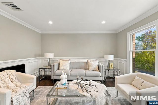 2 Wortendyke Avenue, Emerson, NJ 07630