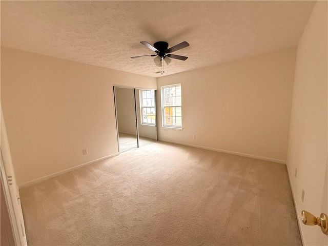 706 Hawthorn Lane, Grayson, GA 30017