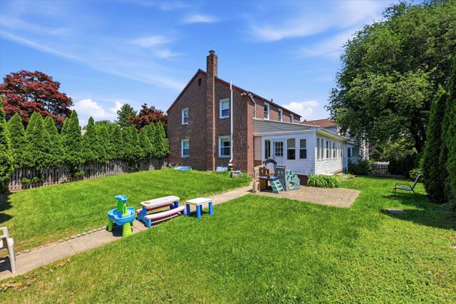 1646 SURREY LN, Havertown, PA 19083