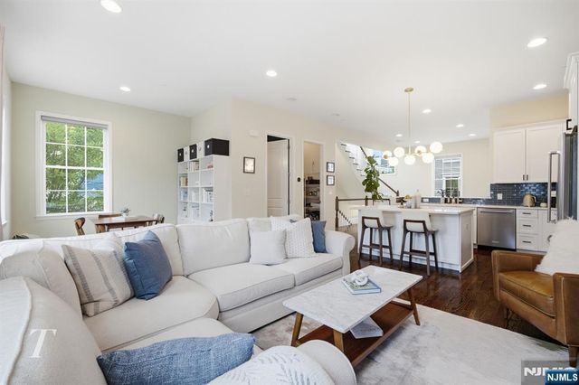141 Roosevelt Drive, Wood Ridge, NJ 07075