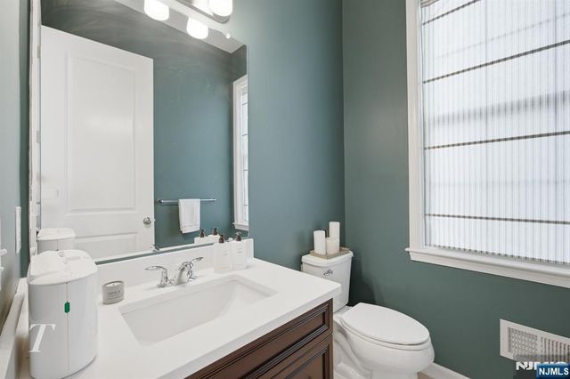 141 Roosevelt Drive, Wood Ridge, NJ 07075