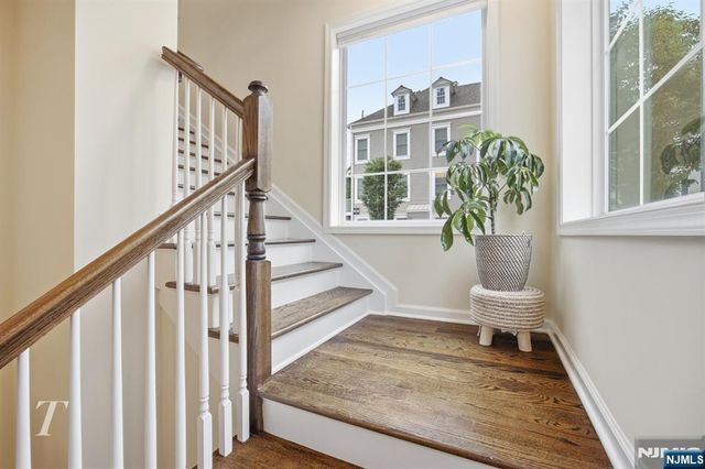 141 Roosevelt Drive, Wood Ridge, NJ 07075