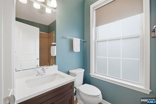 141 Roosevelt Drive, Wood Ridge, NJ 07075