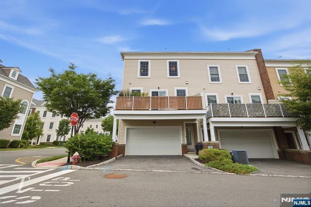 141 Roosevelt Drive, Wood Ridge, NJ 07075