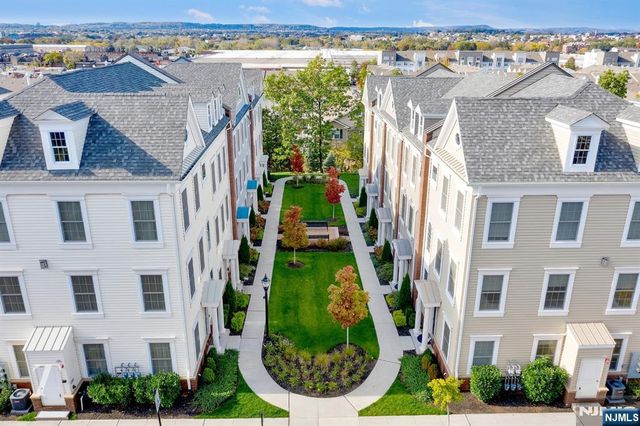 141 Roosevelt Drive, Wood Ridge, NJ 07075