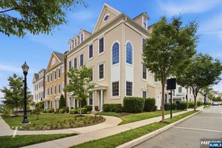 141 Roosevelt Drive, Wood Ridge, NJ 07075